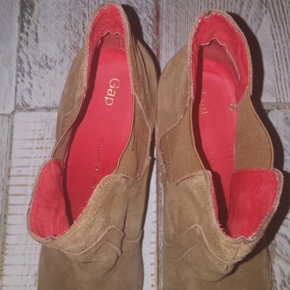 Gap Booties Size 10 - Picture 4 of 5